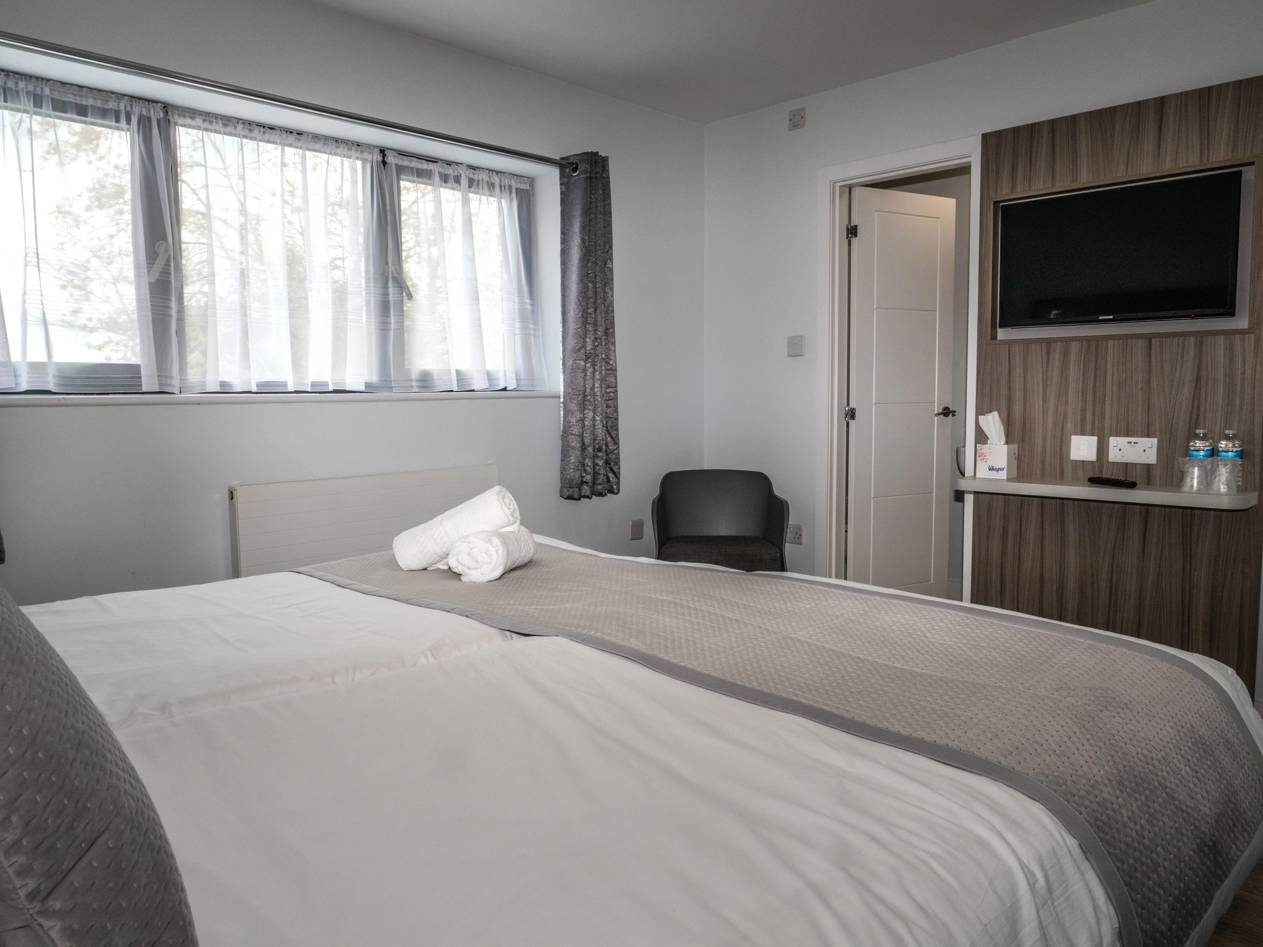Twin Room Seating
